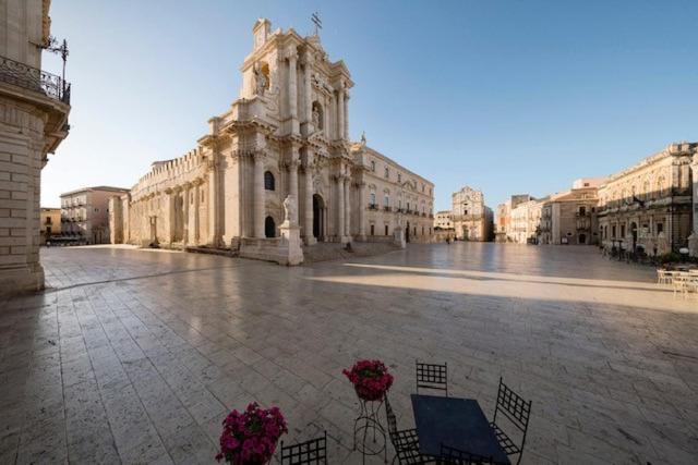 Ortigia Charme Piazza Duomo Διαμέρισμα Συρακούσες Εξωτερικό φωτογραφία